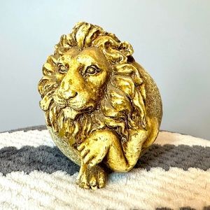 Lion Candle